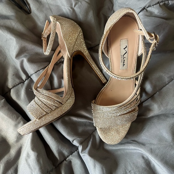 Gold strapped heals - Picture 2 of 2